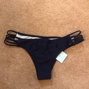 CUPSHE bikini bottoms